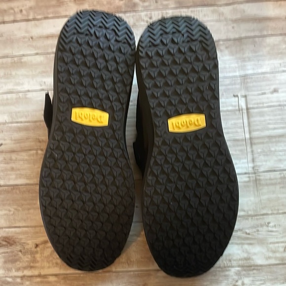 🆕 Men's Mesh Non Slip Work Shoes Slip On Casual Breathable Sneakers Footwear 11 - Picture 8 of 11